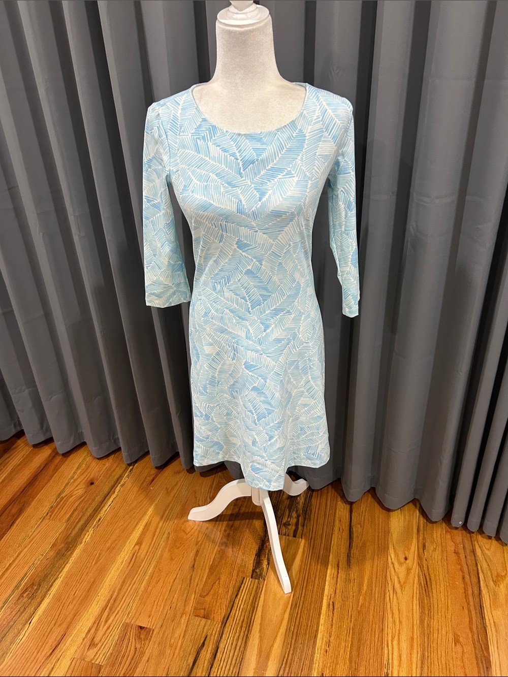MAHI GOLD Light Blue Printed Long-Sleeve Sheath Dress